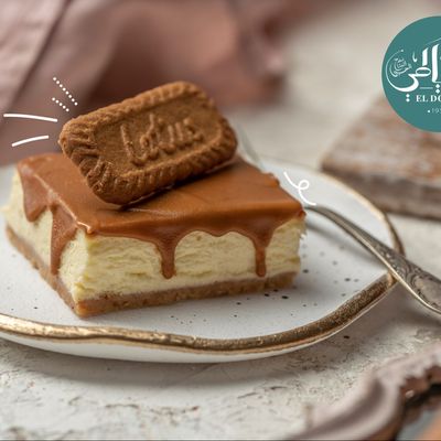 Lotus Cheesecake Gateau