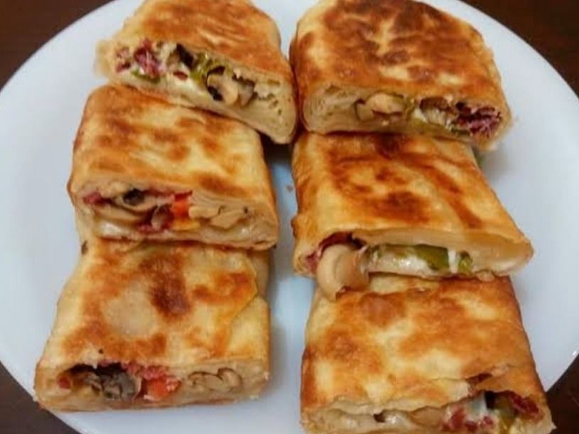 Alexandrian Sausage Roll Feteer