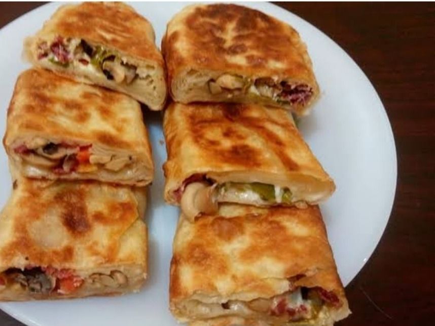 Hot Dog Roll Feteer