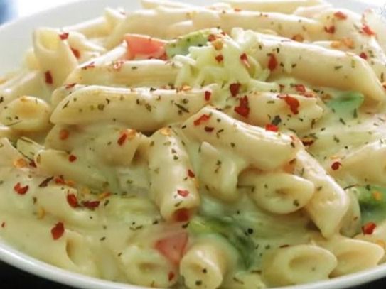 Pasta With Saugae White Sauce