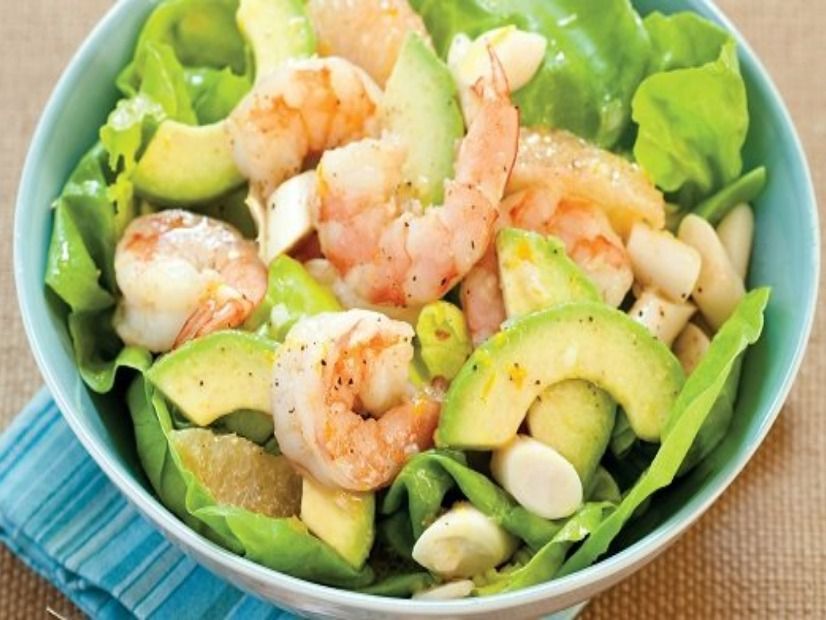 Avocado shrimps salad