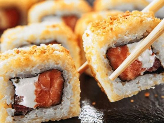 Spicy Salmon - 4 Pieces