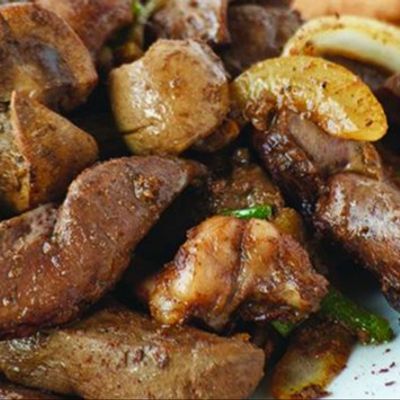 Grilled liver with kidneys and testicles