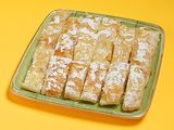 Large Honey And Cream Feteera