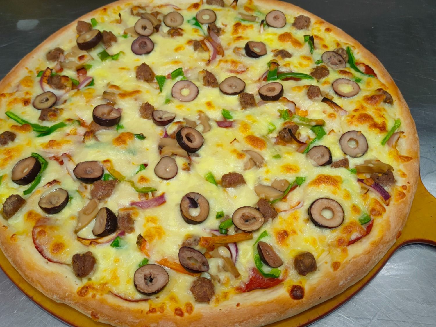 Supreme Pizza