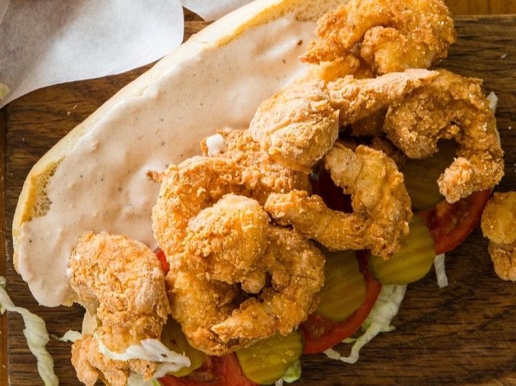 Crispy Mix Seafood Sandwich