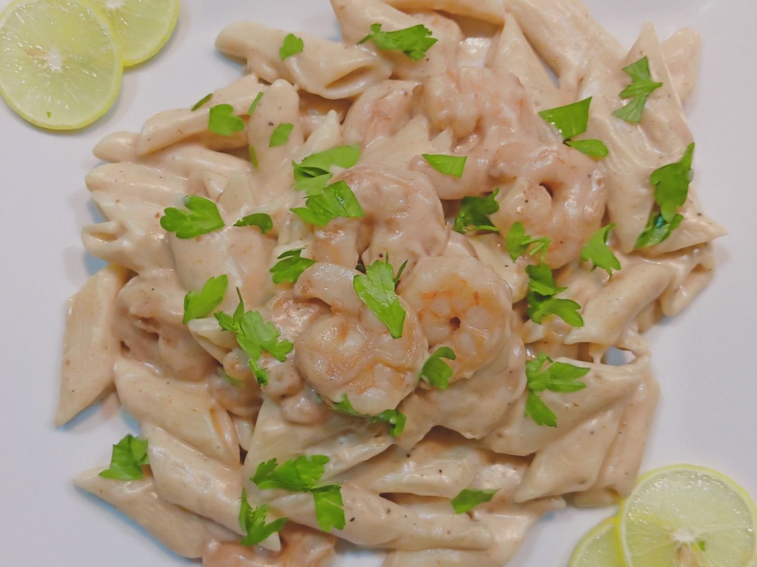 Shrimp pasta white sauce