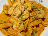Shrimp pasta with creamy curry sauce
