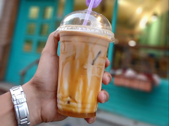 Iced Caramel Macchiato