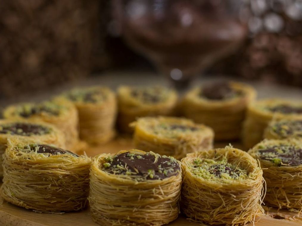 Ward Al Sham With Nutella Chocolate