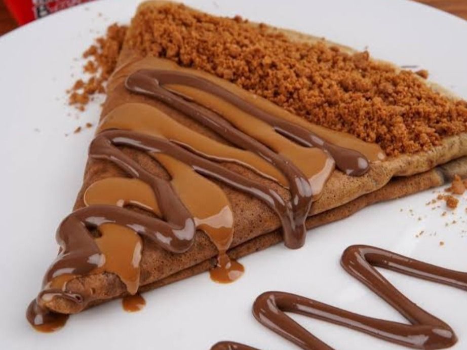 Lotus Crepe With Hazelnut