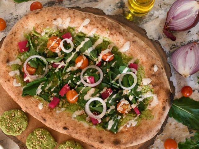 Strada Egetiziana Falafel Pizza