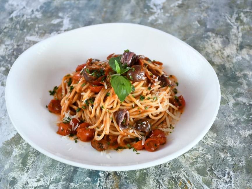 Spaghetti Alla Puttanesca Pasta