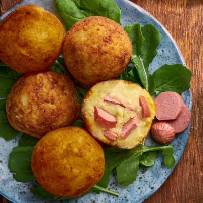 Pane Potatoes With Hot Dog And Cheese Sandwich