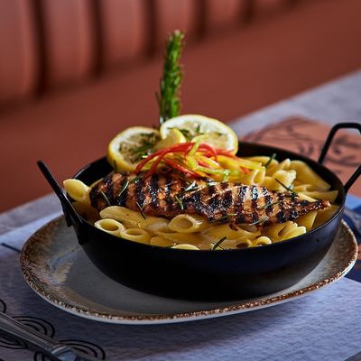 Pasta di Pollo Al Rosmarino E Limone