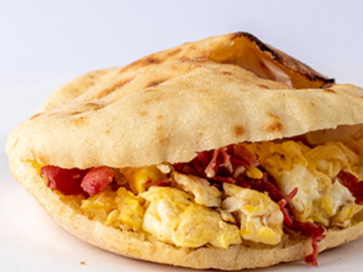 Eggs Pastrami Sandwich