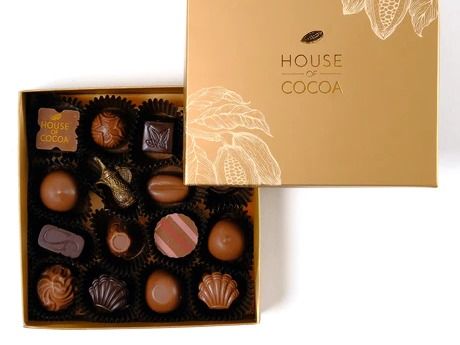 Luxurious Praline Box 16 Pieces