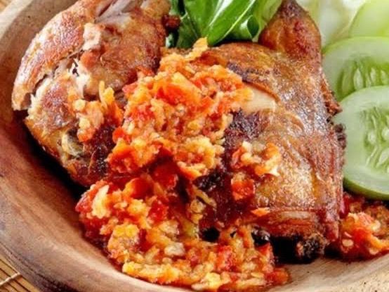 Ayam Penyet