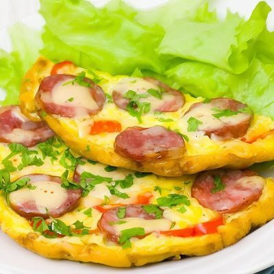 omelette eggs Sausage plate