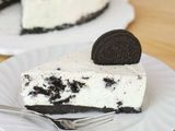 White Chocolate And Oreo Cheesecake