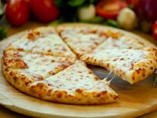Quattro Formaggi Pizza