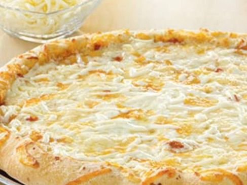 mix cheese Italian pizza