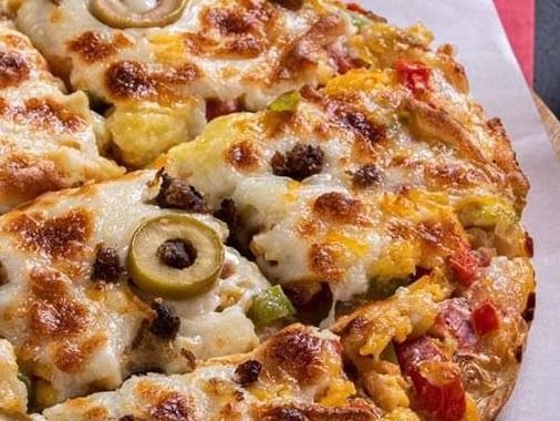 mix meat Oriental pizza