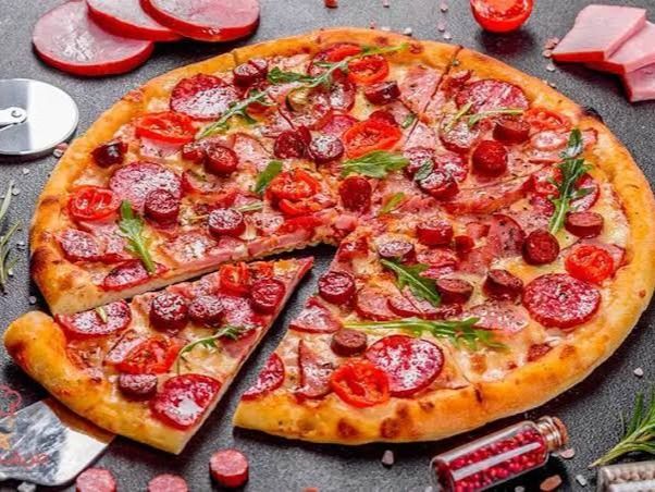 Hotdog Pizza