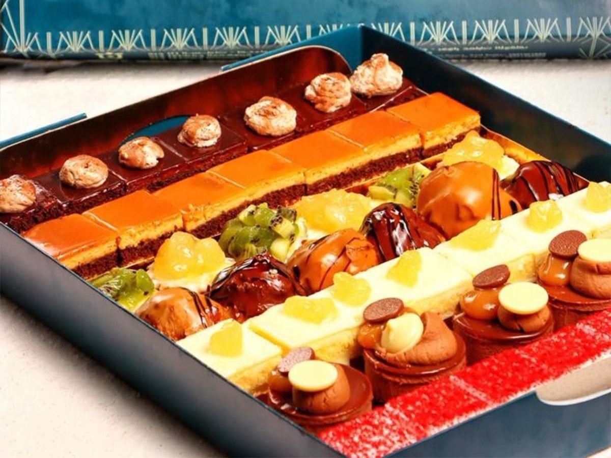 Small Soiree Gateau box