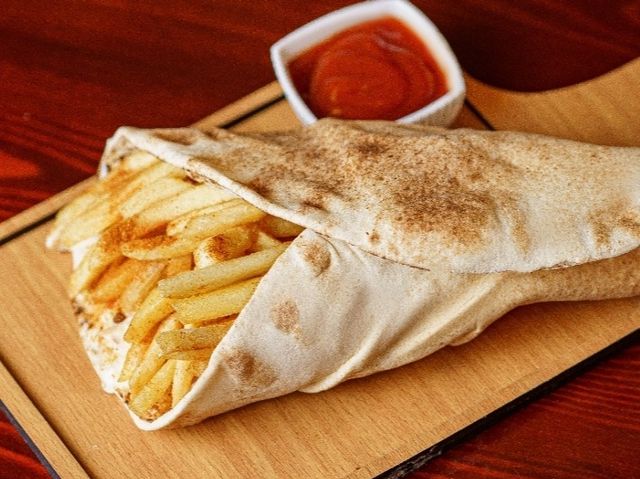 Potato sandwich with Syrian bread
