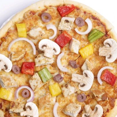 Chicken And Vegetables Pizza