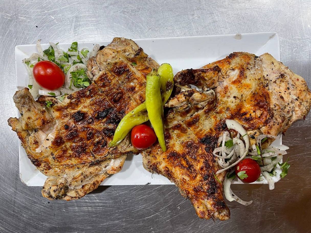1/2 Boneless Chicken Platter