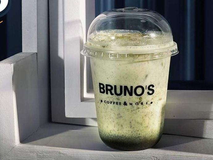 Iced Matcha Latte