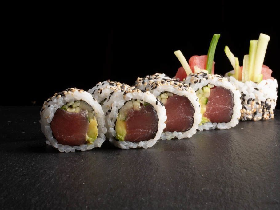 Ura Tuna - 4 Pieces