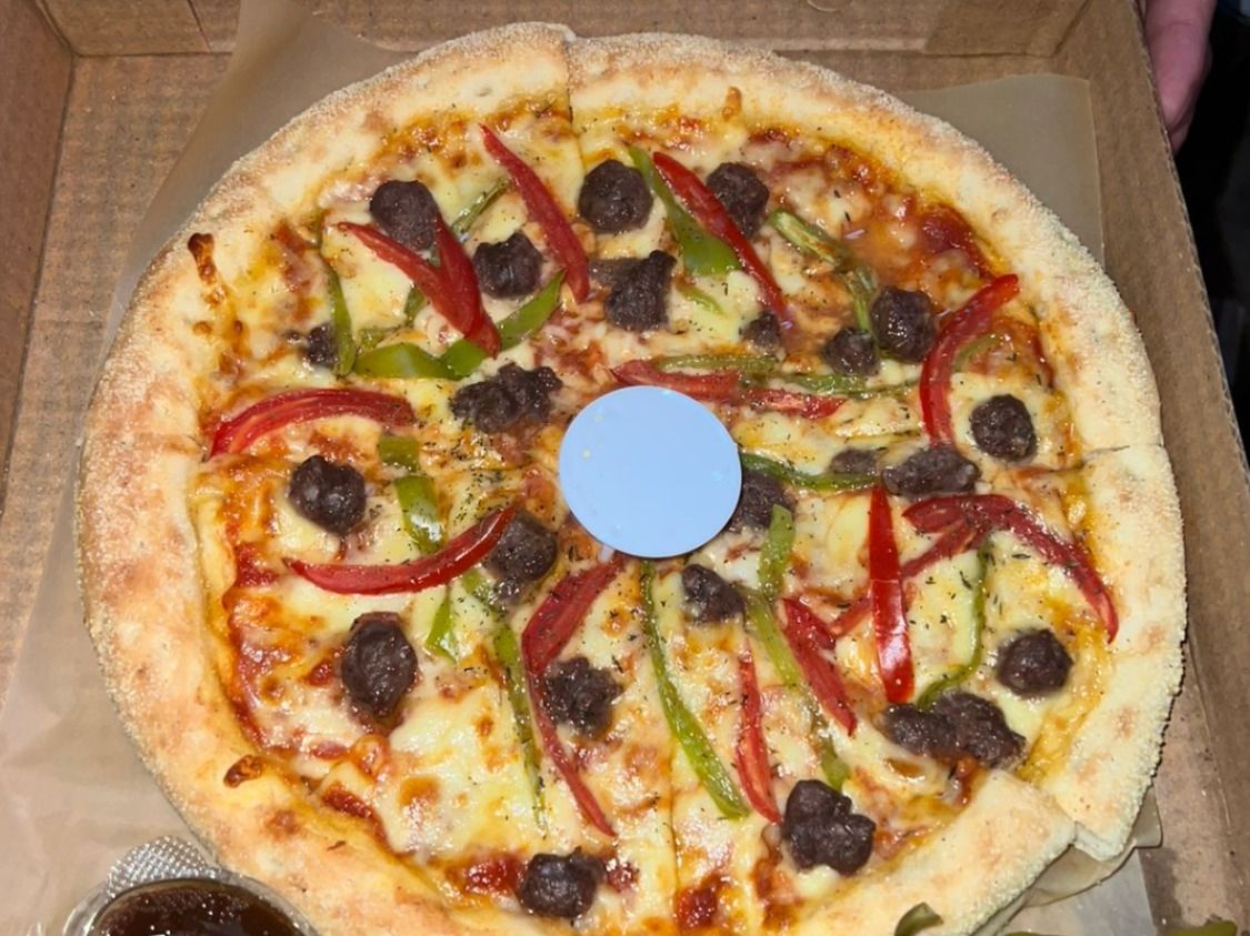 Salsatchia Pizza