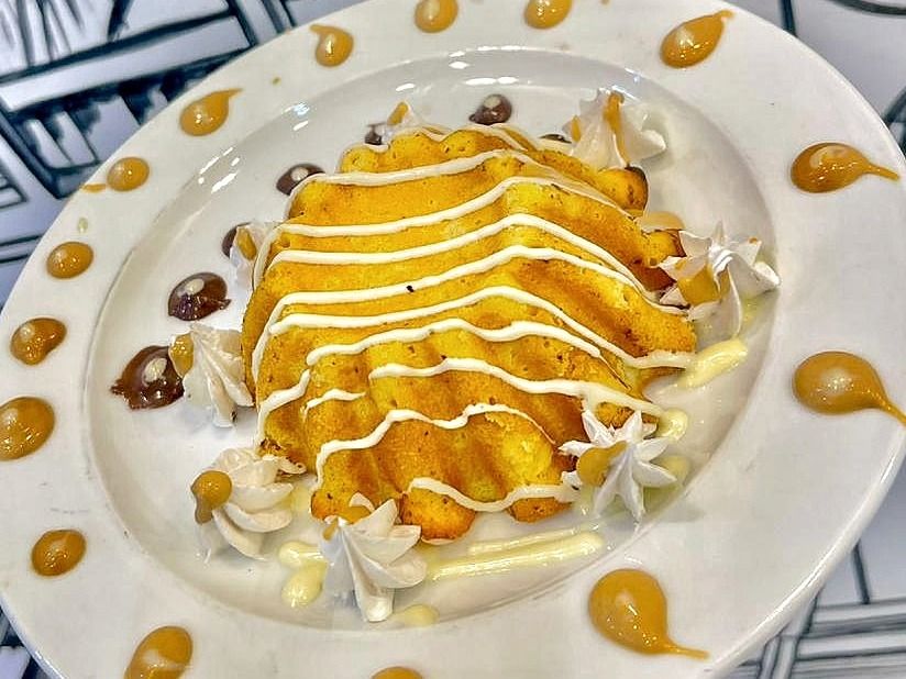 Molten White
