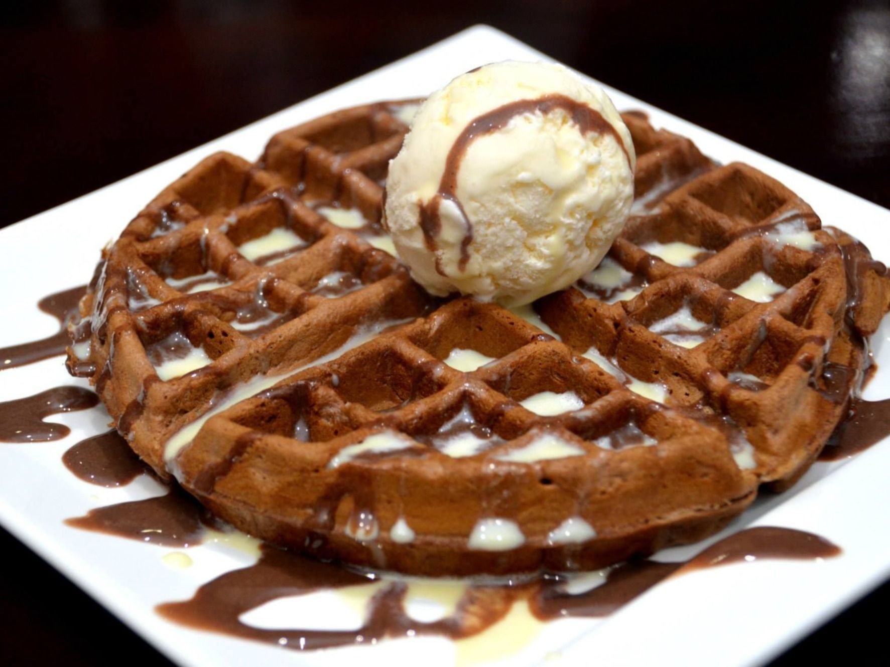 Waffle Large And 2 Milk Shake
