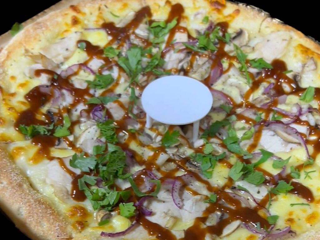 Alfredo Chicken BBQ Pizza