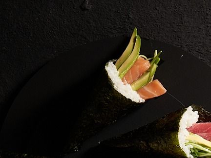 Salmon Temaki Sushi