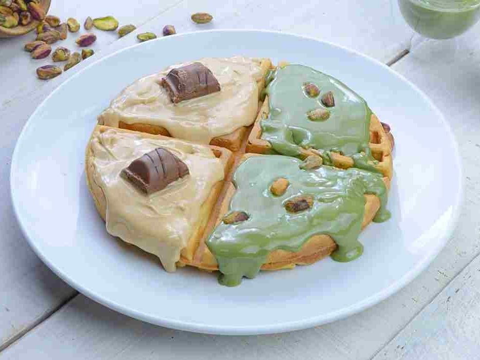 Kinder pistachio waffle