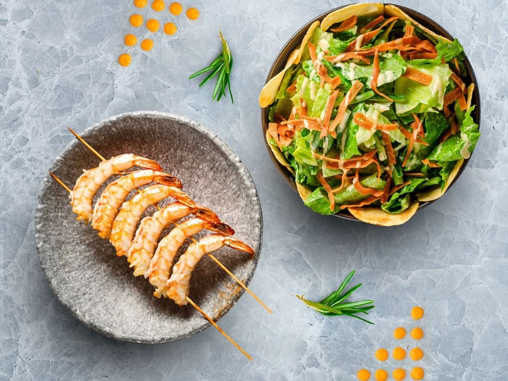 SPICY CRUNCHY SALAD WITH SHRIMPS