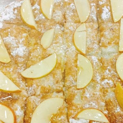 Cinnamon And Apple Pie
