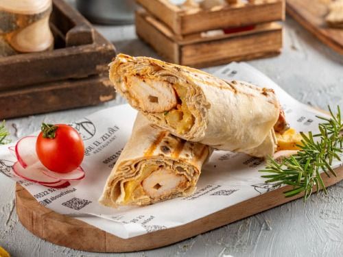Shish tawook on charcoal sandwich