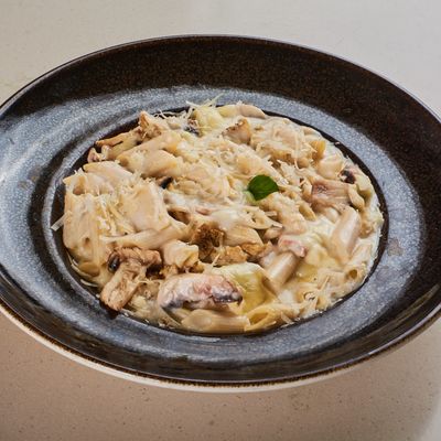 Fettuccine Chicken Alfredo