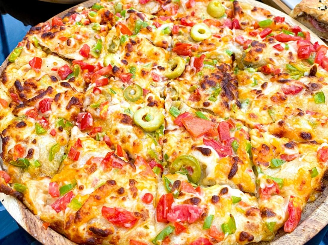 Mix Cheese Pizza