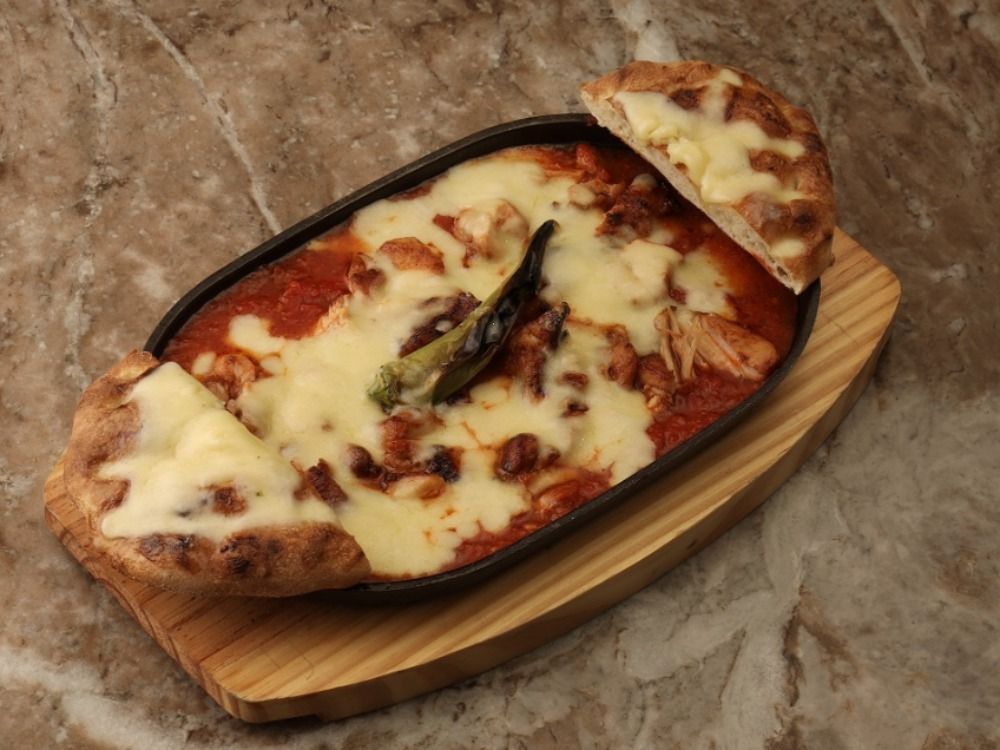 SKEWERED CHICKEN TERRACOTTA CHEESE