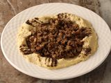 Hummus With Minced Meat