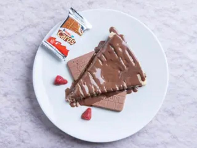 Chocolate And Kinder Cards Crepe