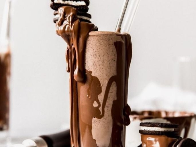 Oreo Milk Shake