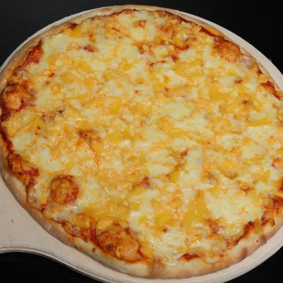Four cheese pizza